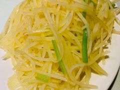 炝土豆丝-老昌春饼(中央大街店)