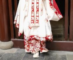 -梦回汉唐汉服旗袍体验馆(拙政园店)