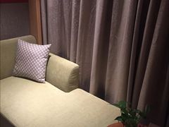 -苏州汇融广场假日酒店