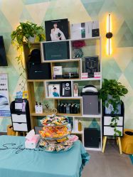 -黑奥秘脱发白发中心