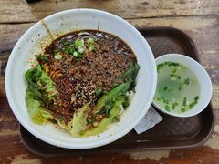 油泼炸酱手工面-老陈婆手工面庄