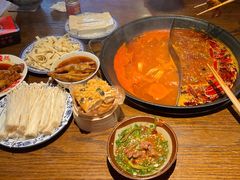 -萍姐火锅·公路夜市(武汉首店)