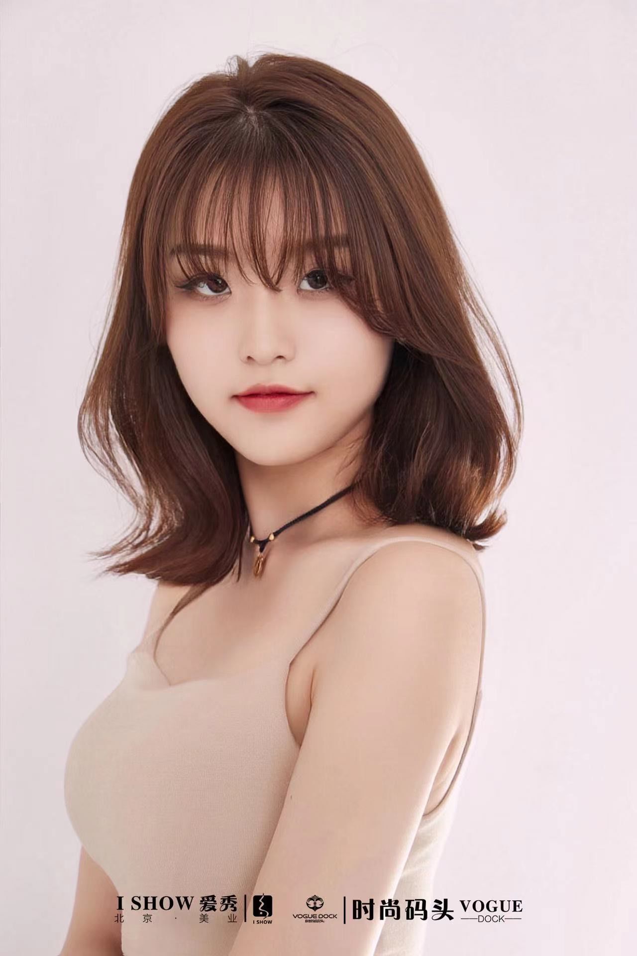 中分发型的柔美