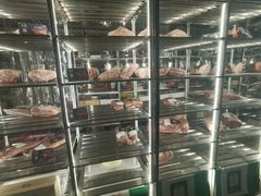 面包甜点陈列柜-觅福里•熟成和牛餐厅