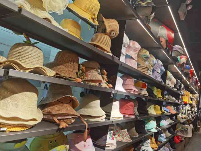 酷乐潮玩(观音桥大融城店)-"门口摆个小玩具,小宝便走不动了[流汗] .