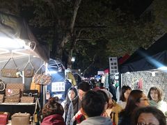 -吴山路夜市