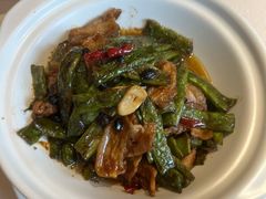 -八府香鸭·啫啫煲(华山路店)