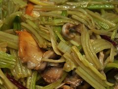 马芹毛蚬-品味居·首店·大连鲜活海鲜大连菜(东港店)