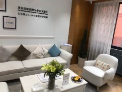 -HEYAN荷妍专业脱毛连锁机构