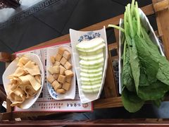 -亿诣蝎府炸酱面羊蝎子火锅(酷车小镇店)