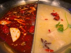 -湊湊火锅·茶憩(杭州湖滨银泰in77店)