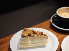 洋梨甘栗奶油蛋糕-black rainbow coffee