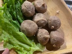 -老牌坊云南鱼豆花火锅(爱建店)