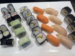 -安徽饭店·白鹭阁自助餐厅(梅山路店)