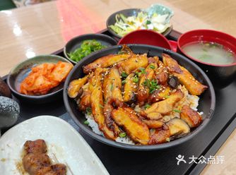 口味：天呐，这个照烧鸡肉也太好吃了吧，渣渣酱秘制的口