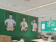 -费大厨辣椒炒肉(龙湖洋湖天街店)