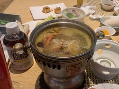 -雍和会海鲜姿造自助(湖东路店)