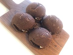 -W COLLECTIVE  DESSERT SHOP