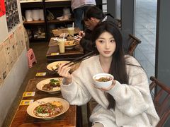 -方铲铲·成都板凳面(滨江银泰店)