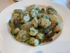 荠菜腊肉芋艿-上海会馆(香港名都店)