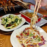 夏天不能不撸串！管氏翅吧太满足！