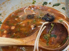 -百春原湖南牛肉粉(百联世纪店)