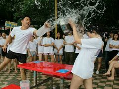 -大河马水上世界
