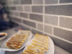 酸菜猪肉锅贴-众口斋锅贴(银泰城店)