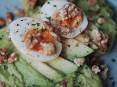 牛油果煮蛋吐司-RAC BAR(安福路店)