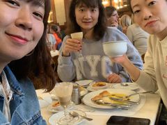 -Majestic Café