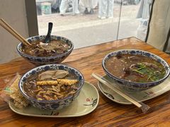 -叶新小吃店(来凤小区总店)