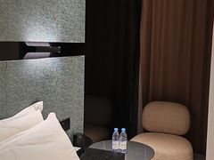 -万泊酒店(长沙五一广场国金中心店)