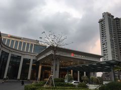 -华邑酒店·鲜艳全日自助餐厅