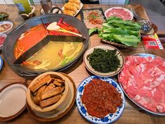 -巴卤社老火锅(财富店)