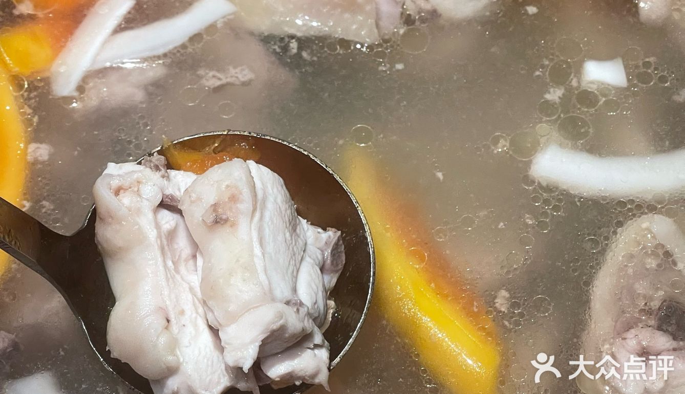 在广州…母亲节请长辈吃饭直夸的椰子🐔火锅！