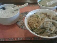 -海口骑楼小吃街