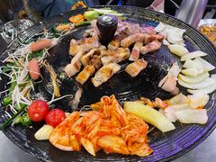 -豚豚家돈돈가韩国锅盖烤肉(新北万达店)