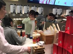 -奈雪的茶(市百一店)