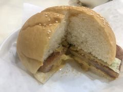 猪扒包-旺角宝港式茶餐厅(寮步店)