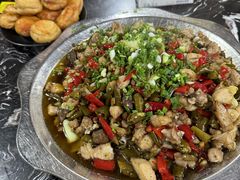 -廖哥泡椒兔(峨眉店)