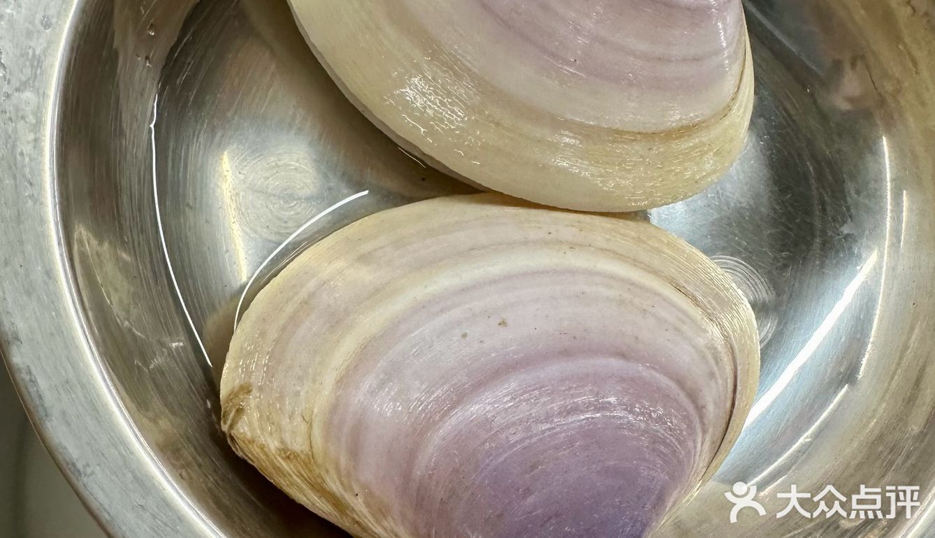 李女士又来她的食堂吃饭啦