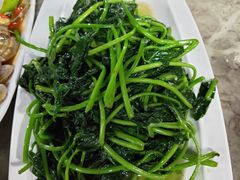 -四川小胡子海鲜(丁村万人海鲜广场店)