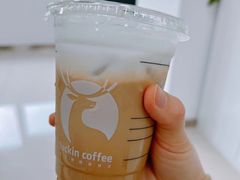 -瑞幸咖啡(武汉工商学院中商超市店)