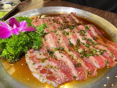 -明洞阿姨·韩式酱蟹烤肉·创意料理(三元桥店)