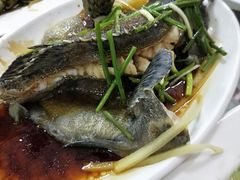-小辣妹川味海鲜加工店(第一市场椰风巷店)