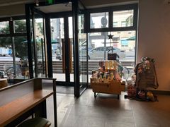 -星巴克臻选(青岛麦凯乐分店)
