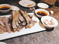 手抓羊肉-贯贯吉·清真餐厅(浙江中路店)