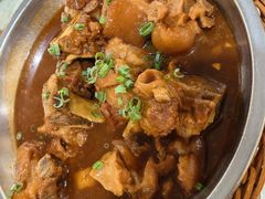 -红旗山庄(圭峰山店)