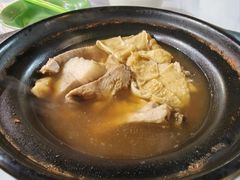 -明记烧鱼美味店