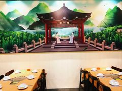 -胡须哥网红竹筒菜